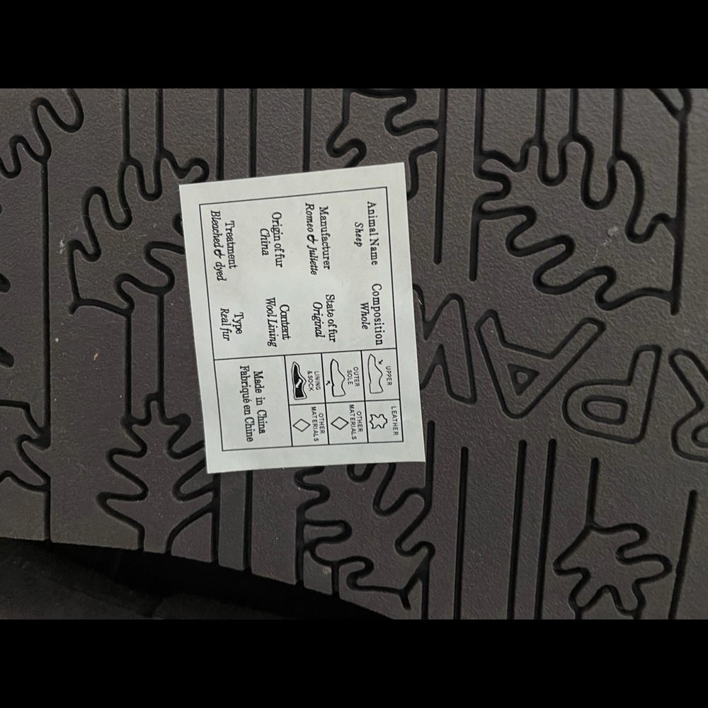 Bear paw boots, brand new, never worn